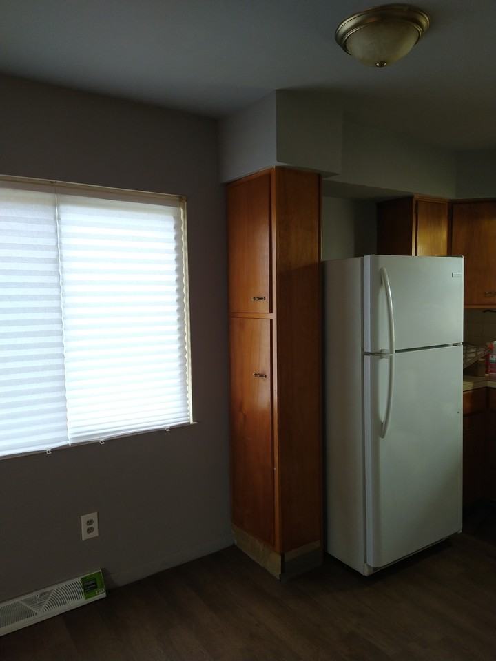 851 Jonathan Ave #851 - Photo 3 of 5