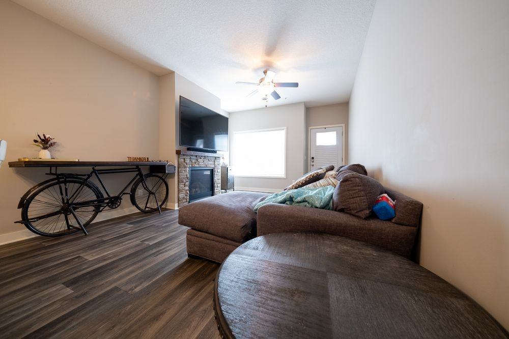 20618 Keystone Ave - Photo 2 of 22