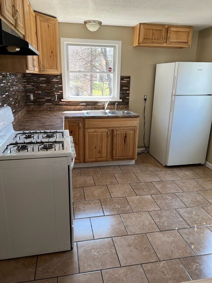 205 Hall Ave #1 - Photo 2 of 15