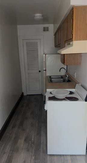 625 West Maple Avenue - Photo 2 of 7