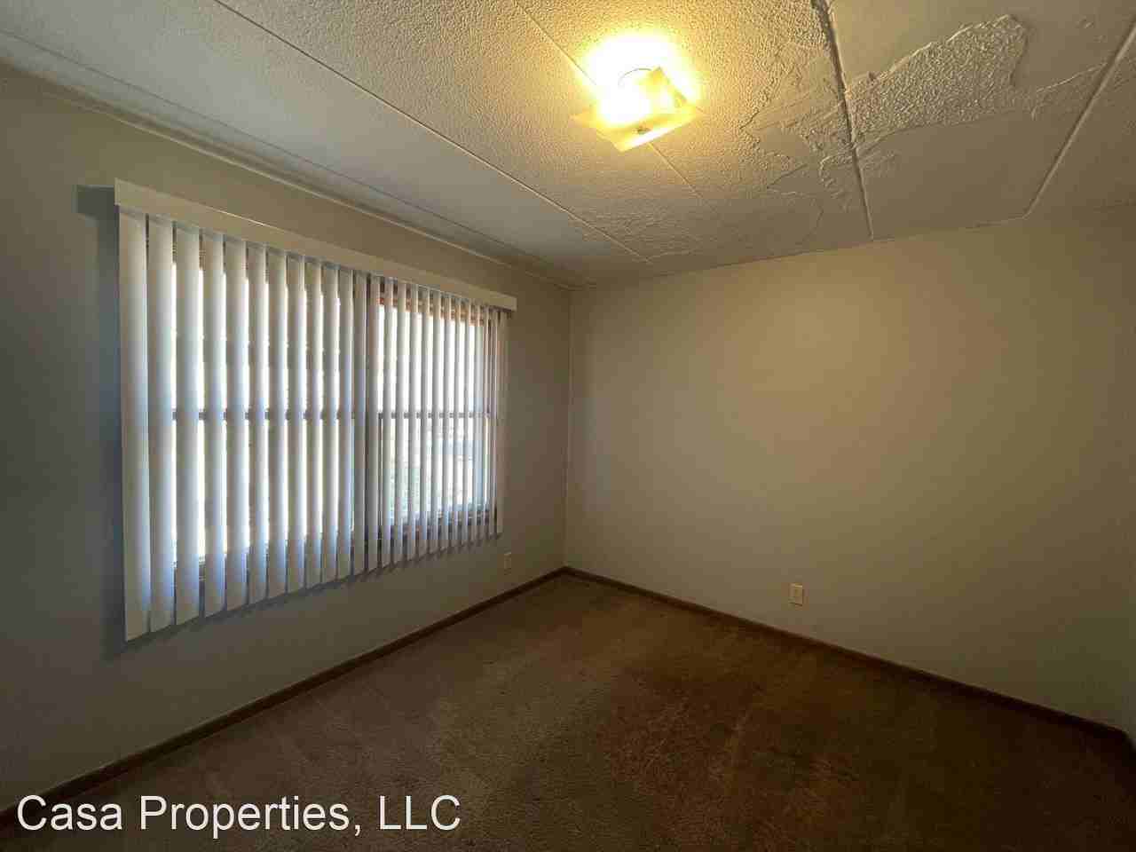 680 S 20th St - Photo 2 of 8