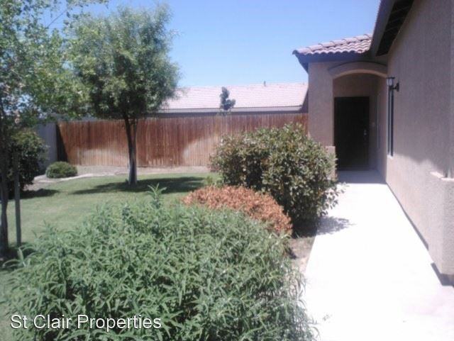 2424 Sosa Dr - Photo 3 of 15