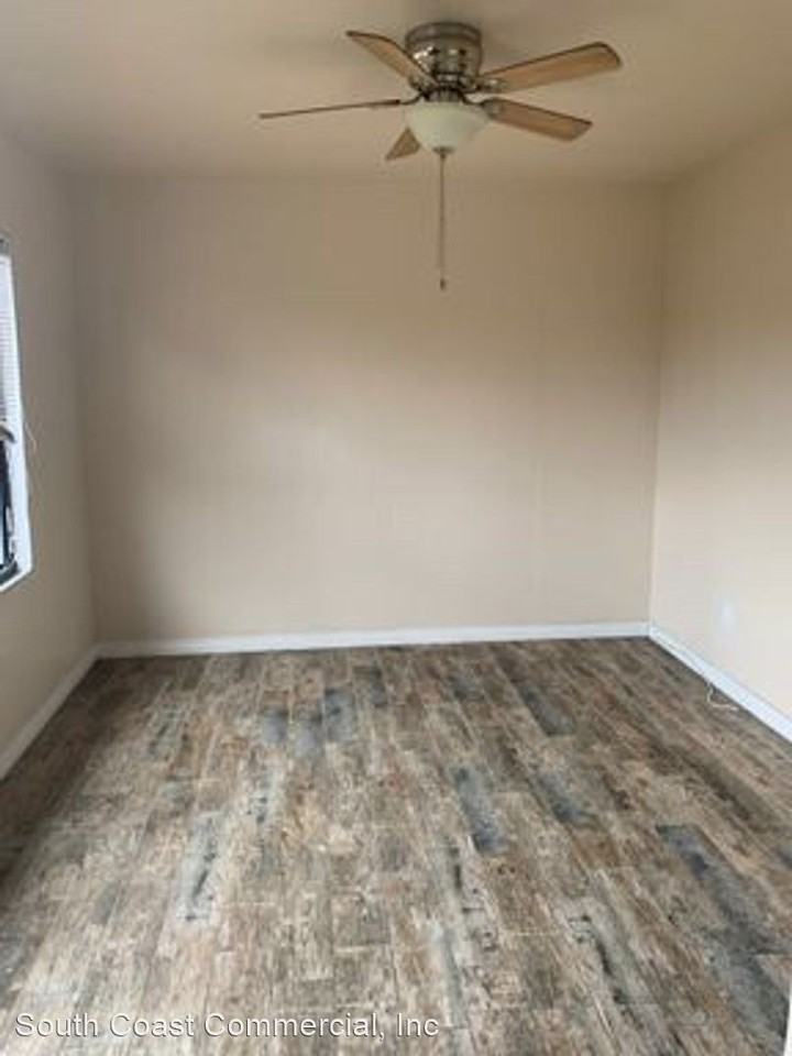 4204-4212 Ingraham Street - Photo 2 of 4