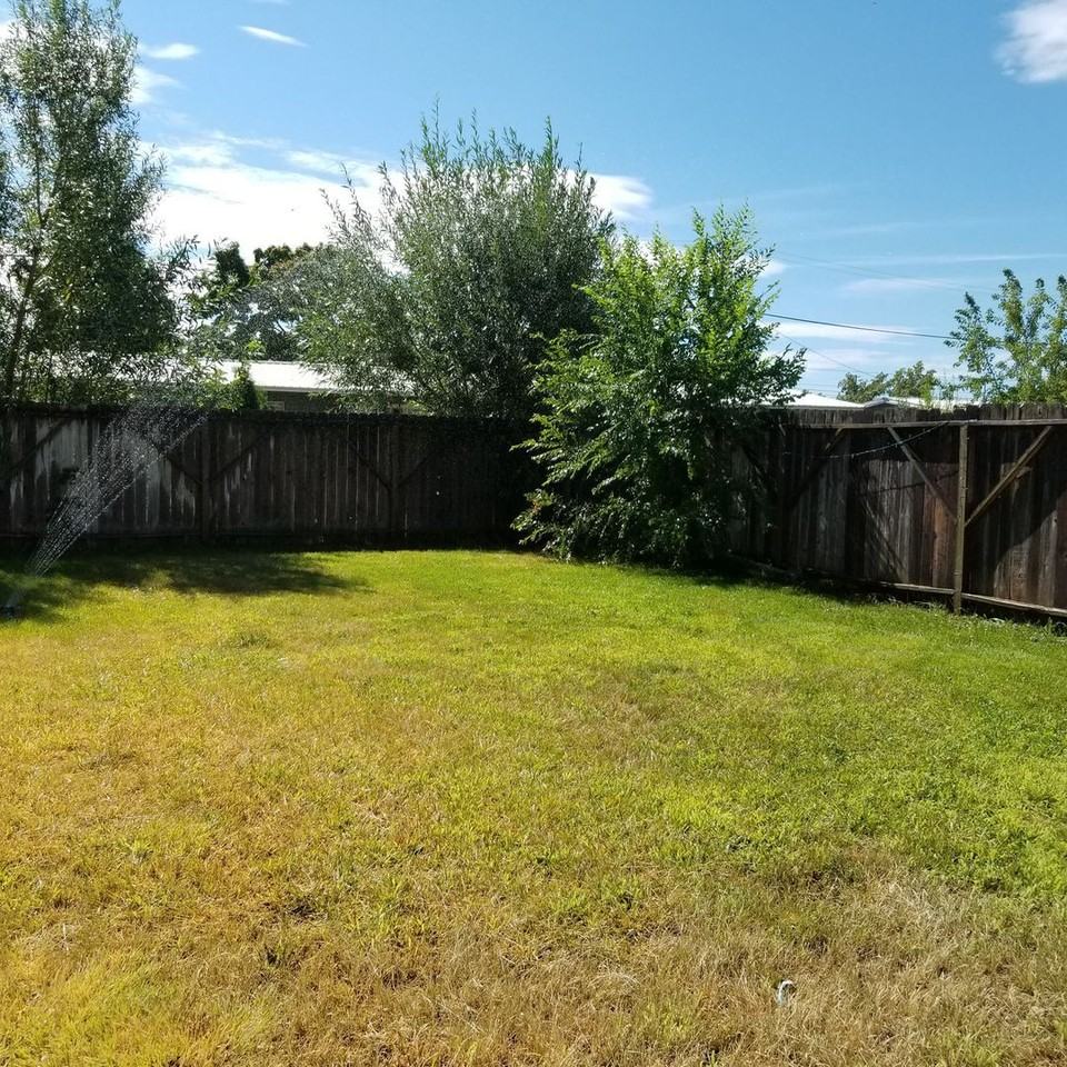 8933 Craw - Photo 3 of 19