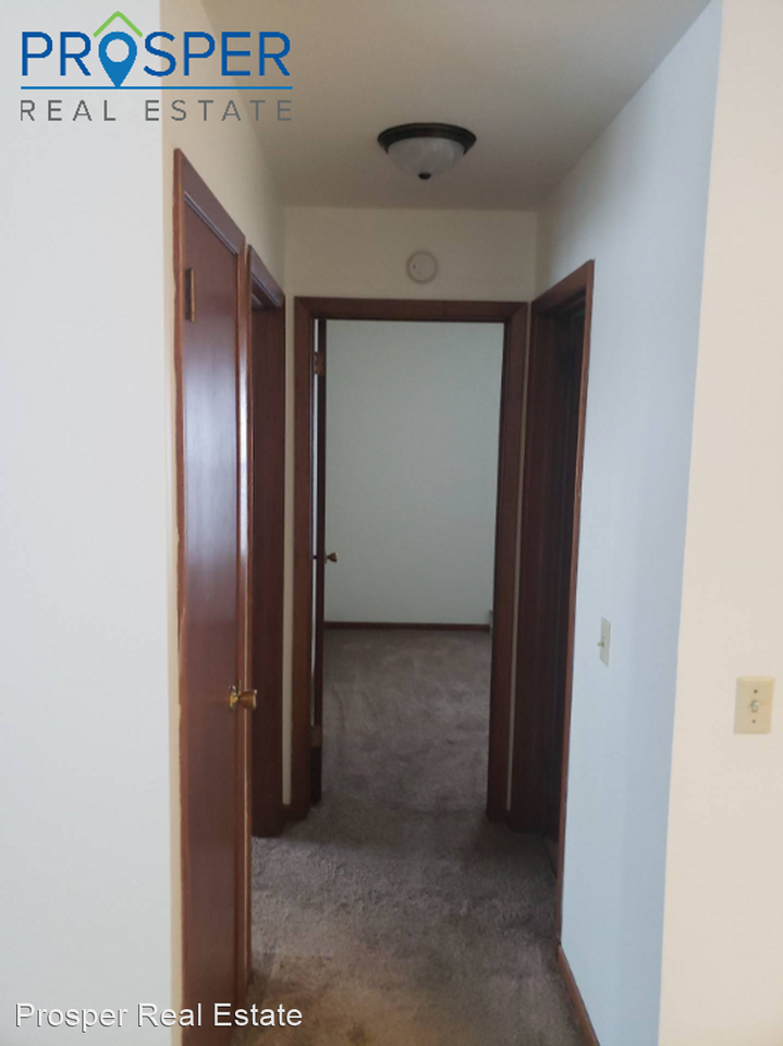 411 Colfax St - Photo 2 of 9