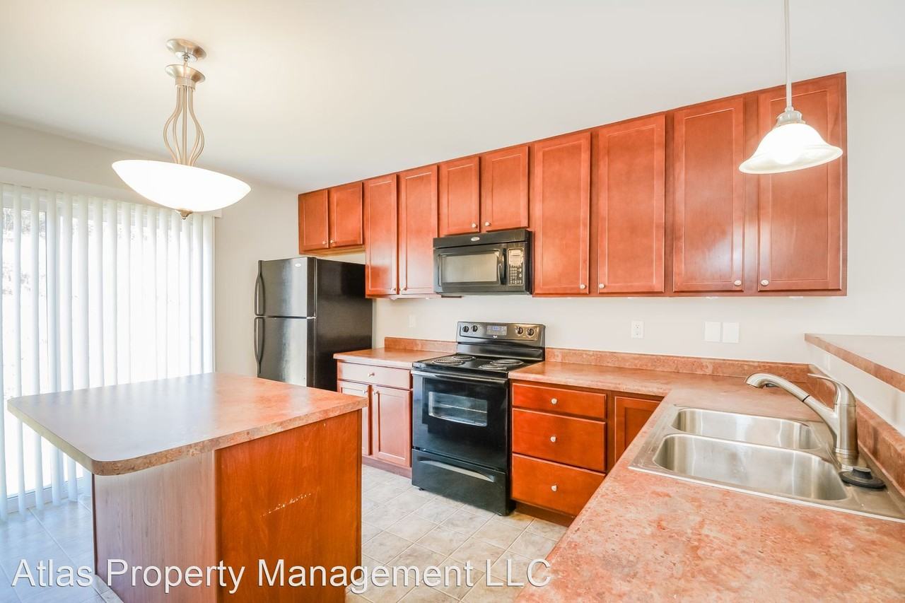 6573 Buckingham Palace Dr - Photo 3 of 13