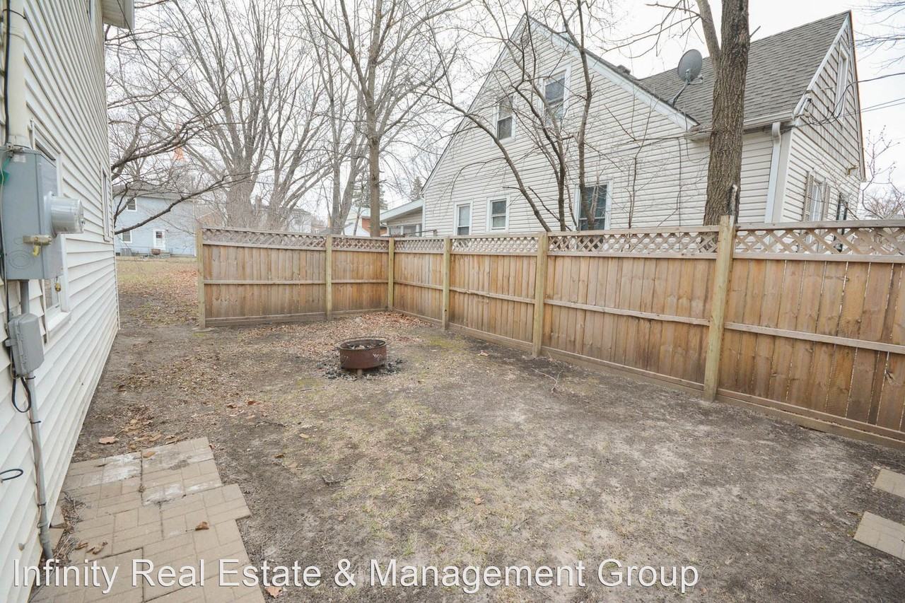 406 12th Ave Se - Photo 2 of 10