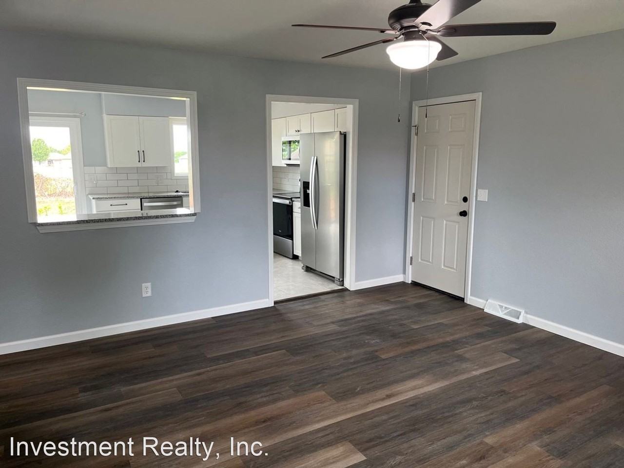 125 Grand Prairie Dr - Photo 2 of 13