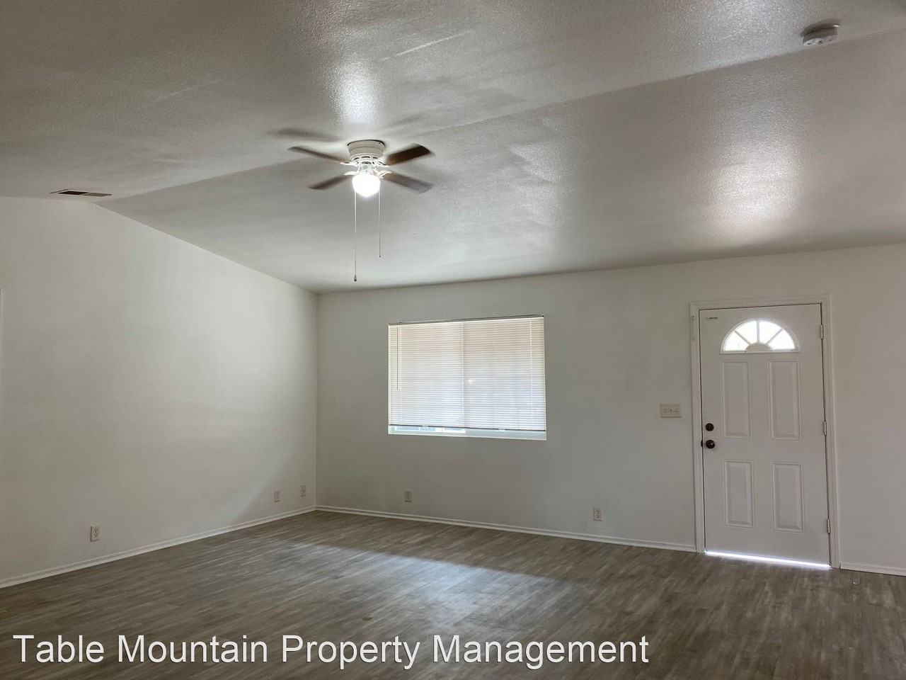 3 Berry Ct - Photo 3 of 10