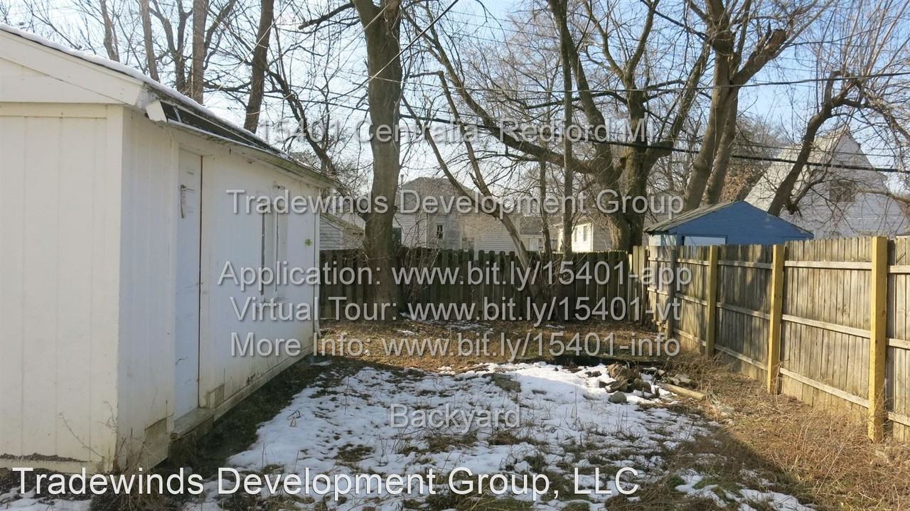 15401 Centralia - Photo 3 of 26