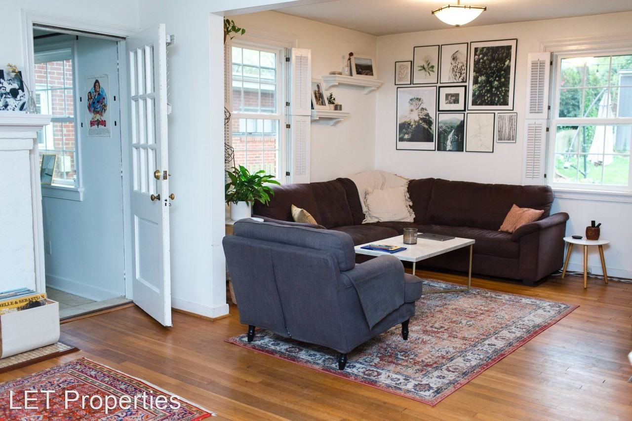 1812 W 45th St - Photo 2 of 36