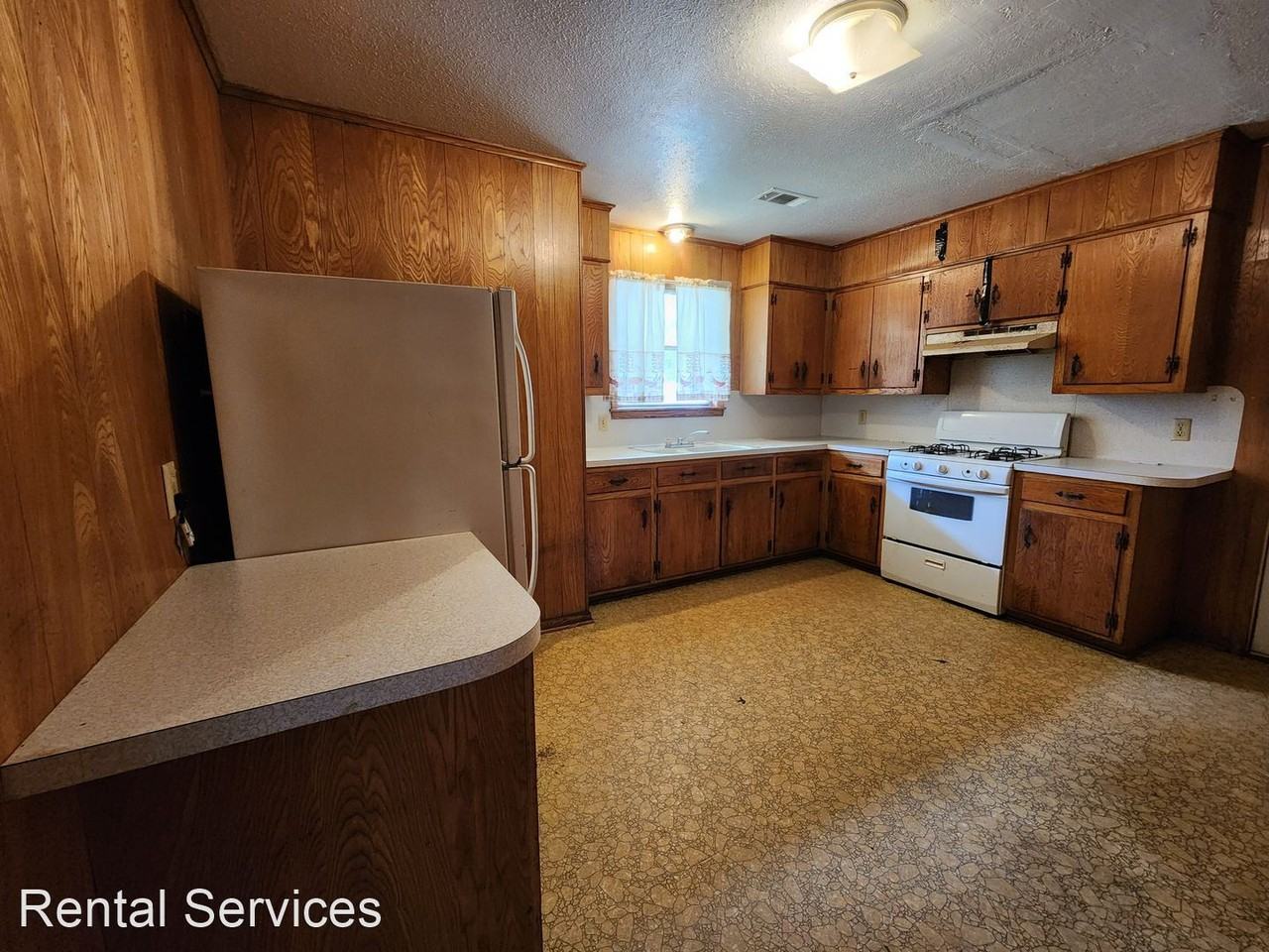 1314 Sabine Ave - Photo 2 of 6