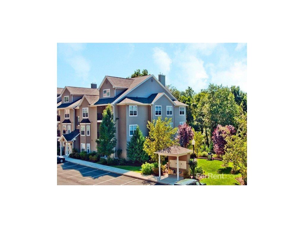 Avalon Danbury - Photo 3 of 20