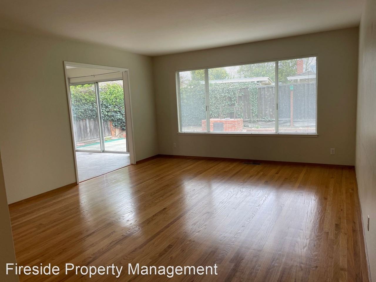 883 Forest Ridge Dr - Photo 3 of 17