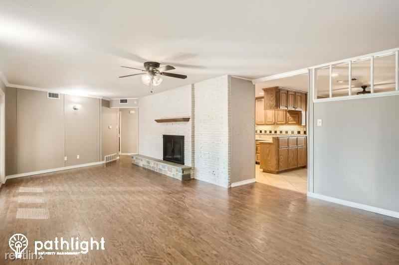 22 Shadowbrook Ln - Photo 3 of 18