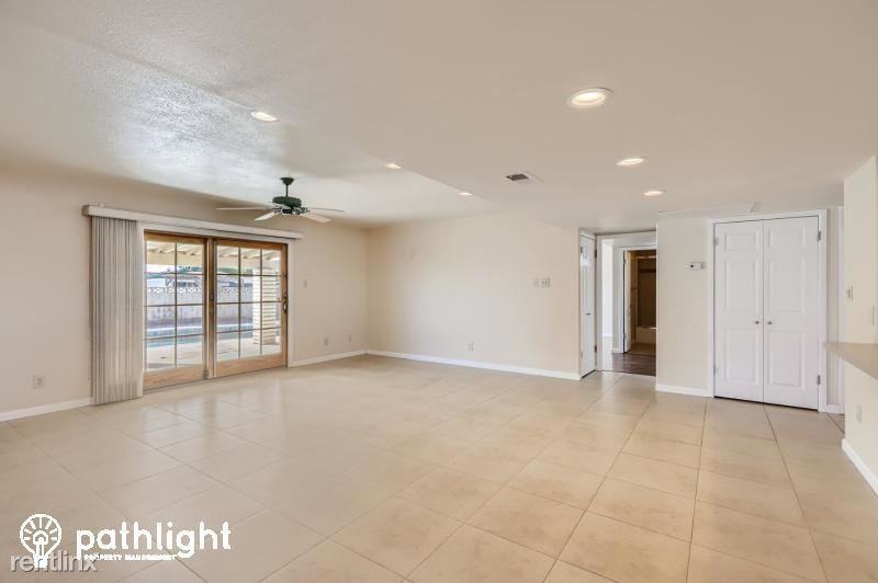 3529 W Acoma Dr - Photo 3 of 11