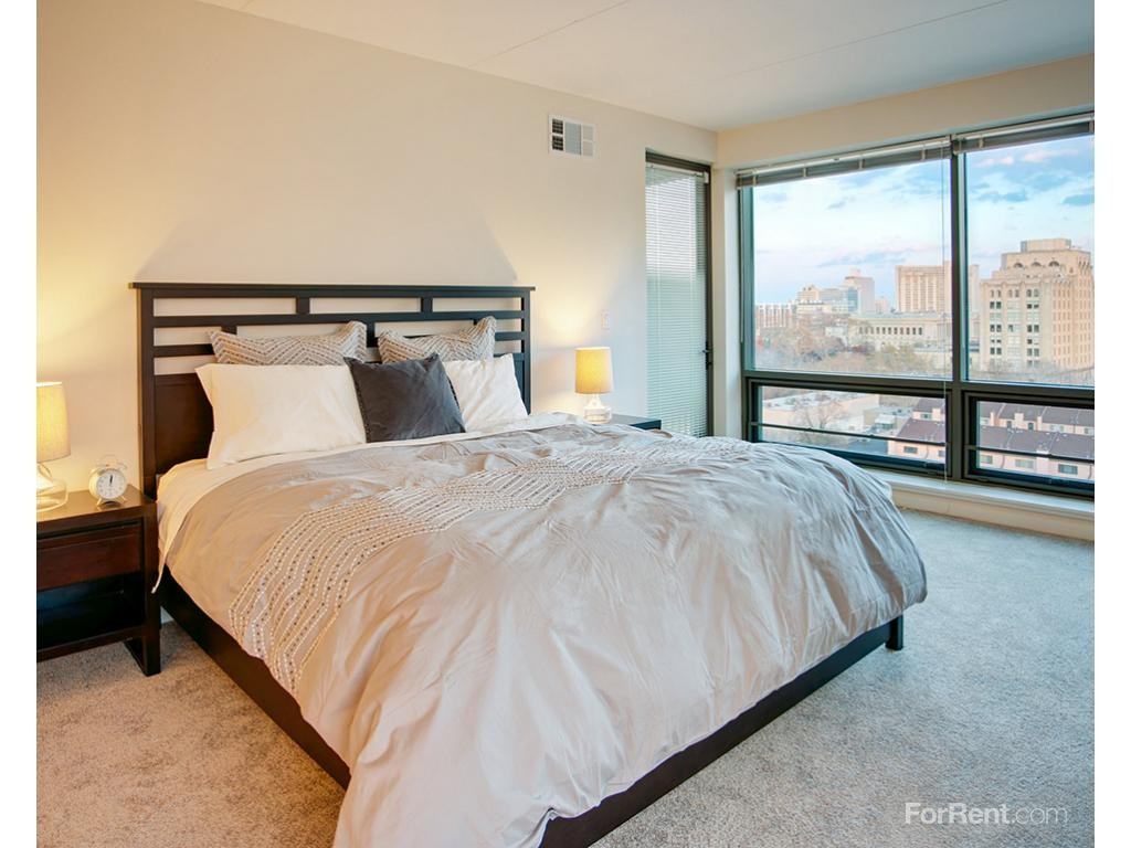 Edgewater - Photo 2 of 20