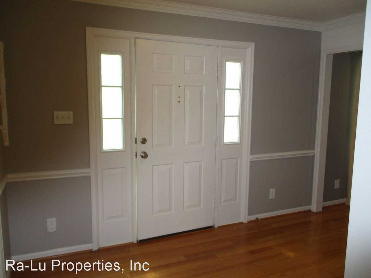 1502 Fox Hollow Rd - Photo 3 of 26