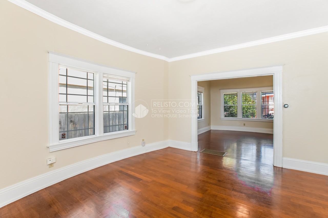 3241 Davis St - Photo 3 of 22