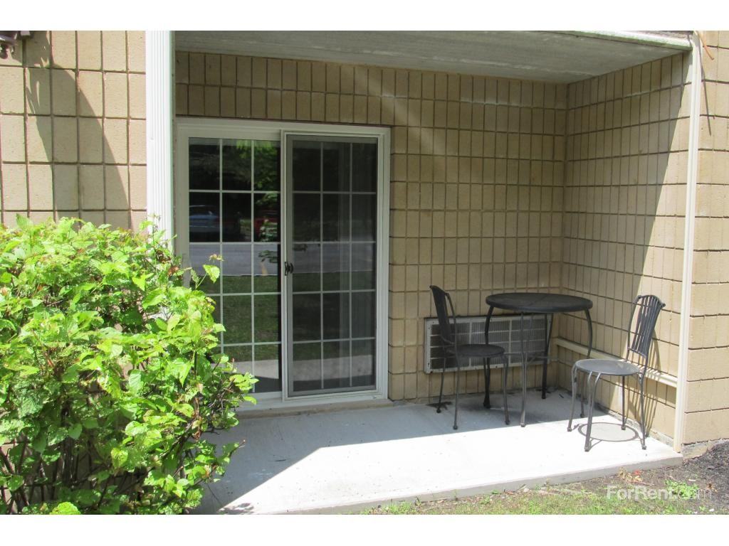 Hudson Harbour Apartments - Photo 2 of 16