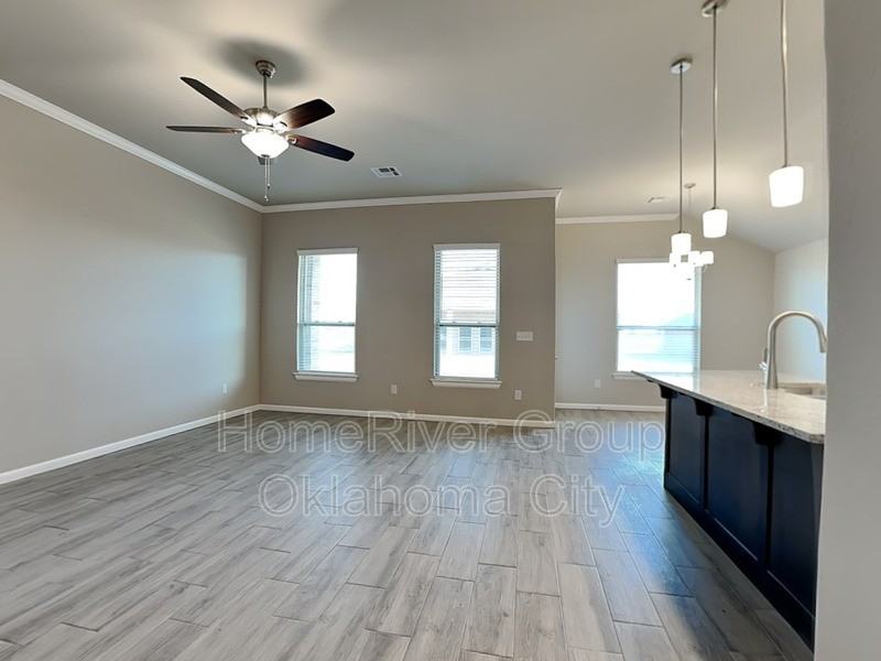 819 Se 17th Ter - Photo 2 of 22