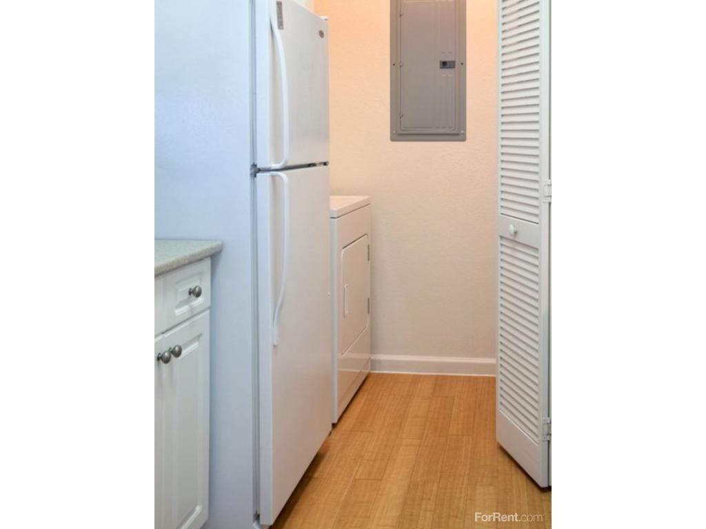 Avalon Pines - Photo 3 of 20