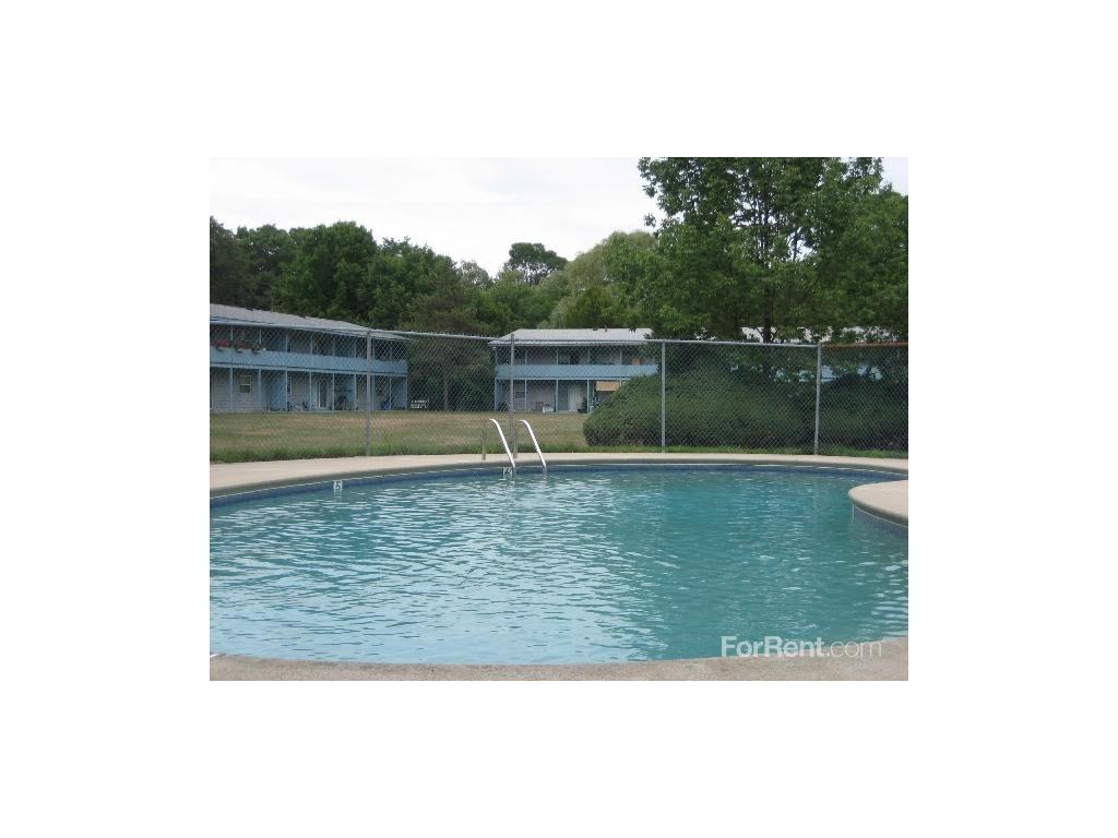 Parker Street Apartments - Photo 3 of 6