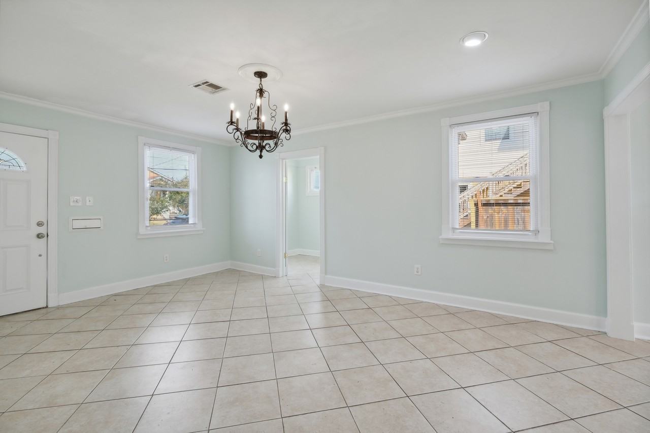 6013 Wilton Drive - Photo 3 of 11