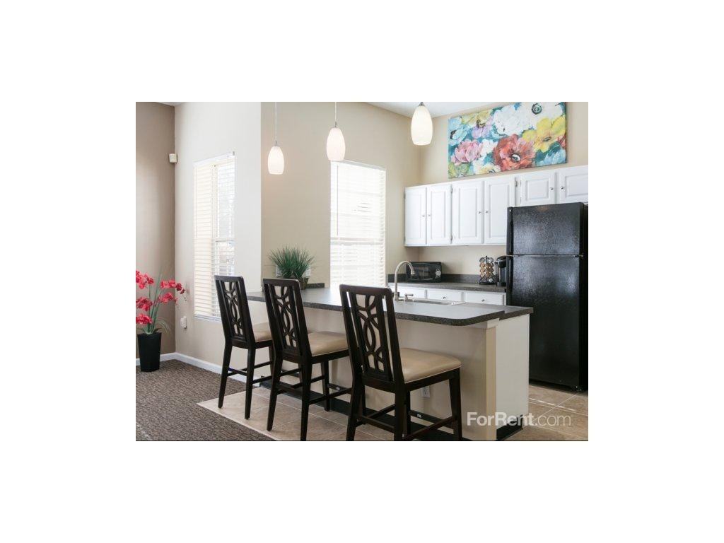 Grand Pointe Park Apartments - Photo 3 of 19