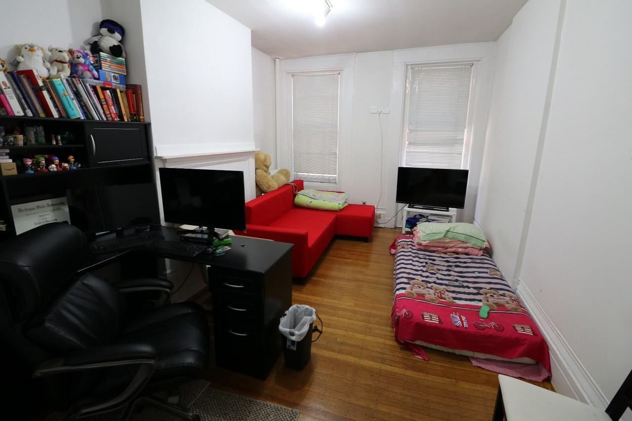 S Russell St #1 - Photo 7 of 10