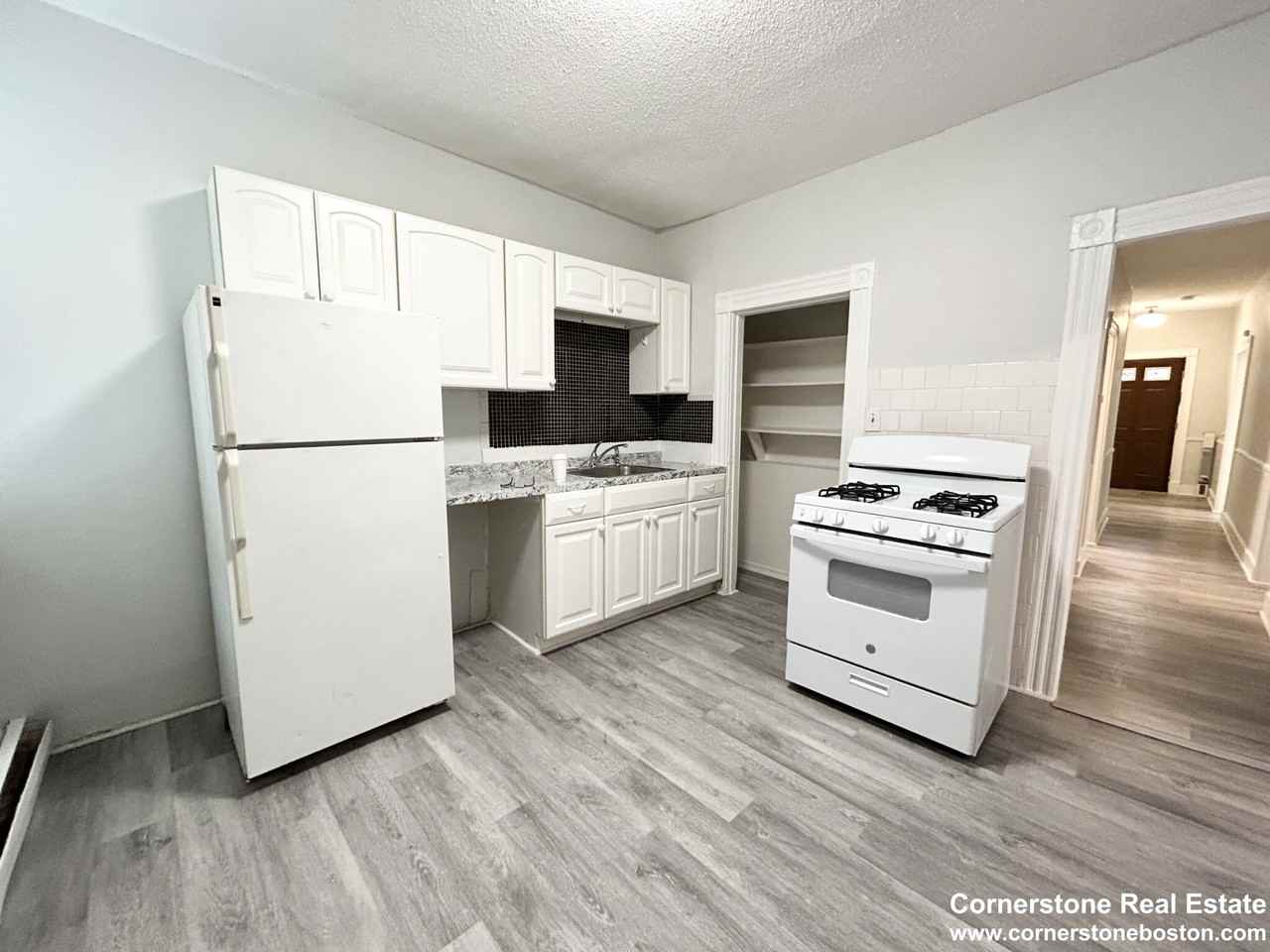 Oakland St #3 - Photo 2 of 12