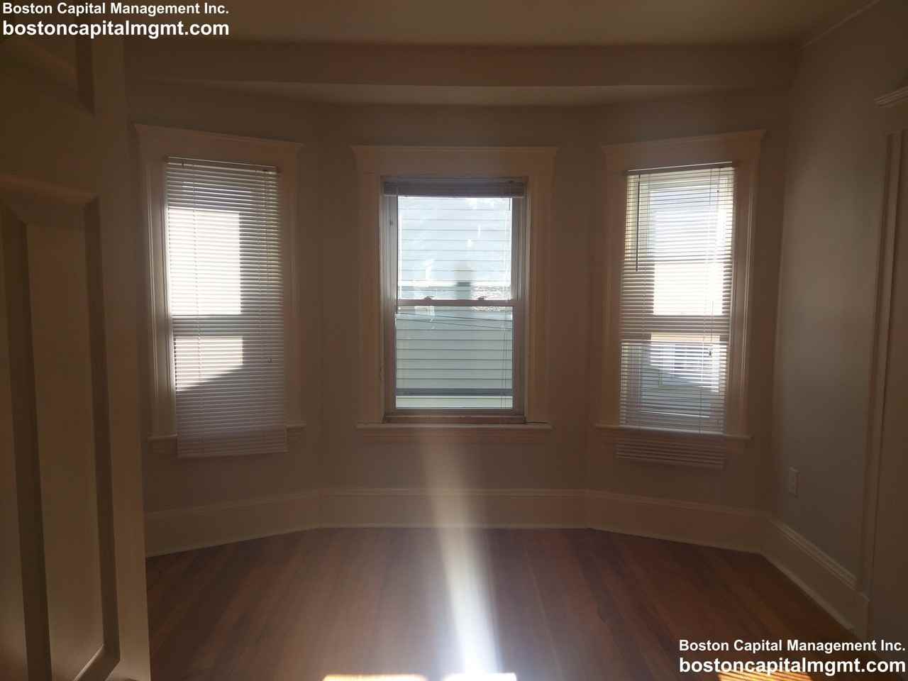 58 Moreland St - Photo 5 of 20