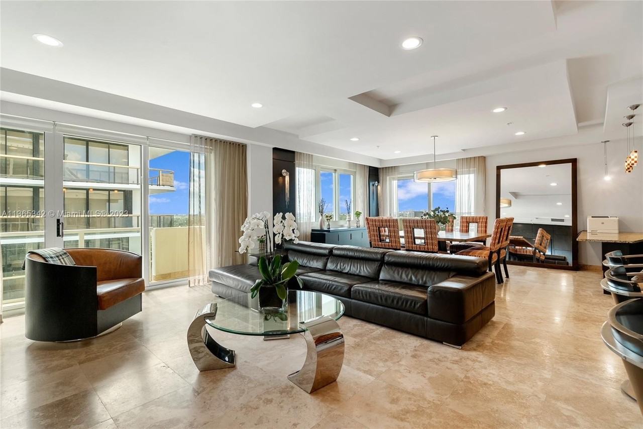 9499 Collins Ave #PH07 - Photo 7 of 35