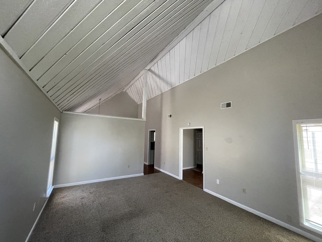 5306 Bruton Ave - Photo 3 of 19