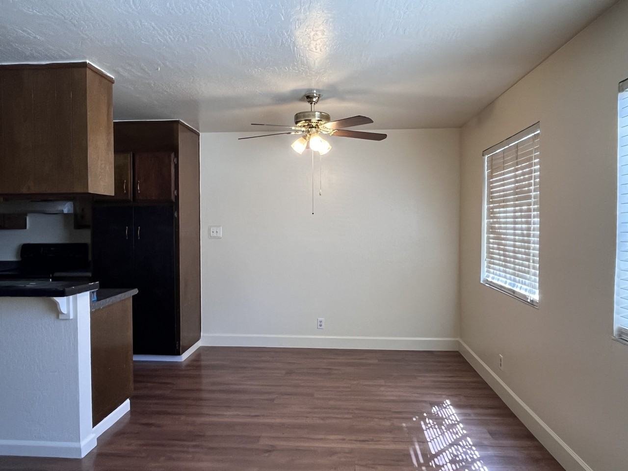 2205 Peppertree Way - Photo 4 of 14