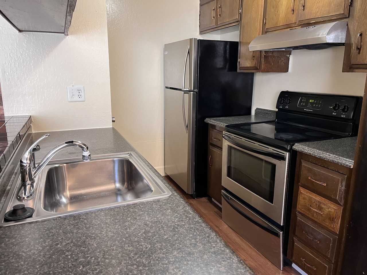 2205 Peppertree Way - Photo 6 of 14