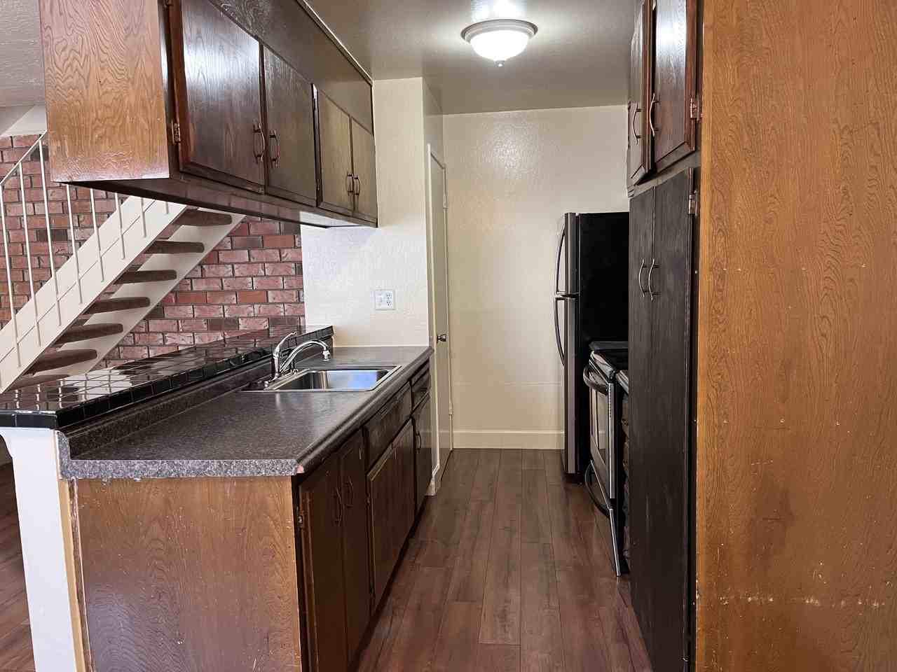 2205 Peppertree Way - Photo 7 of 14