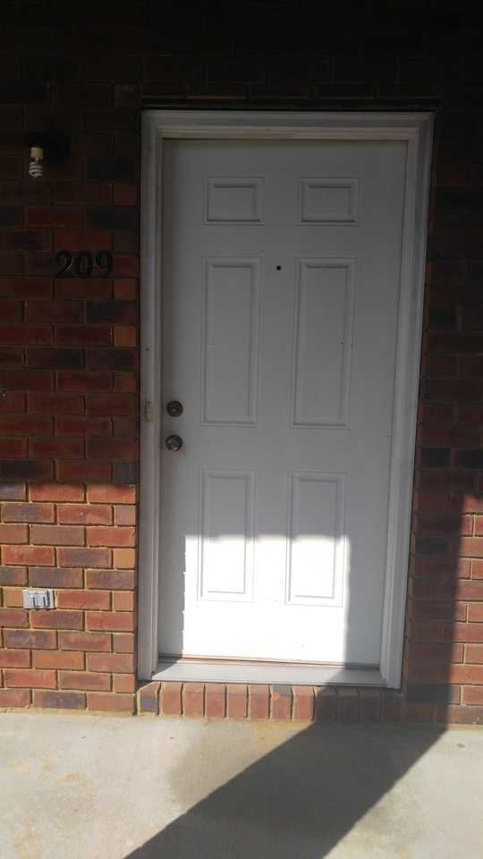 209 Magnolia Plantation Ct - Photo 2 of 2