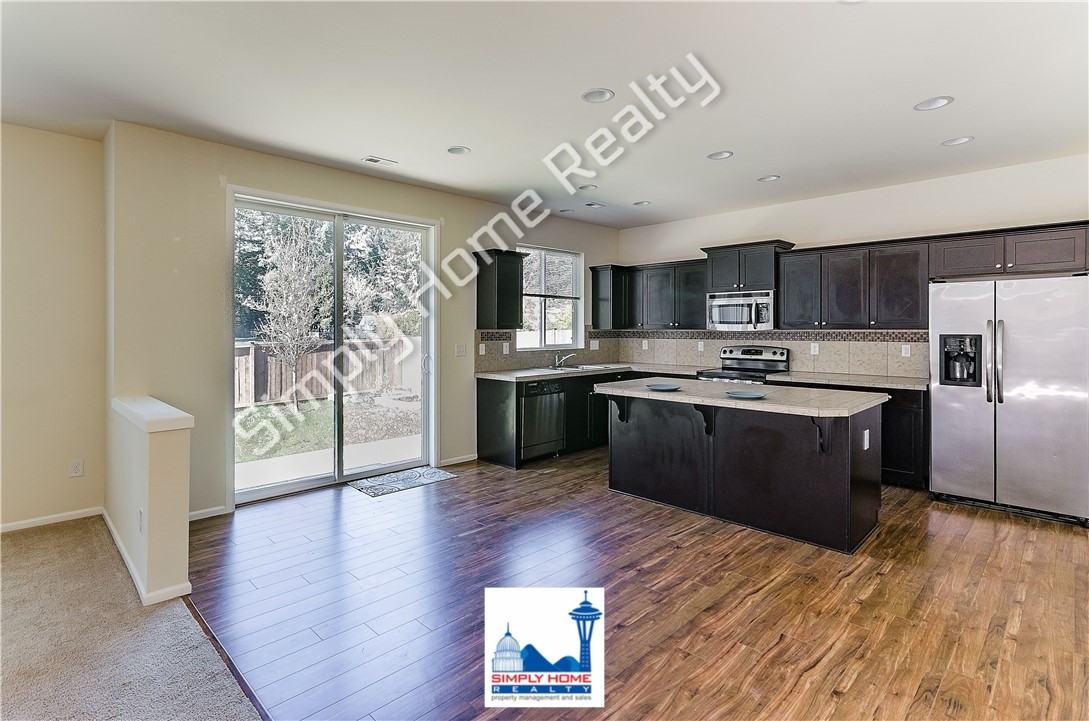 3103 Eagle Loop Ne - Photo 5 of 26