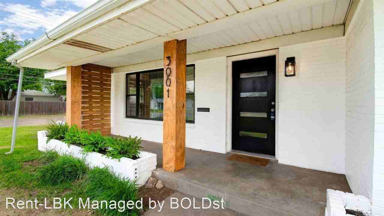 3001 37th St - Photo 2 of 21
