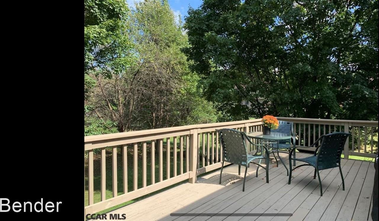 111 Willowbrook Dr - Photo 3 of 17