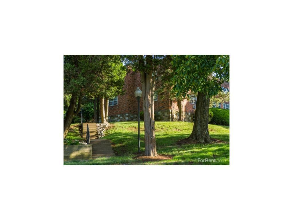 Rosemore Gardens - Photo 3 of 20