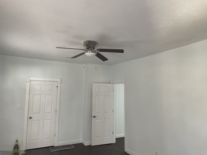 1110 Loomis St - Photo 3 of 11