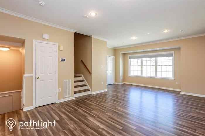 10662 Jacksonhole Pl - Photo 2 of 16