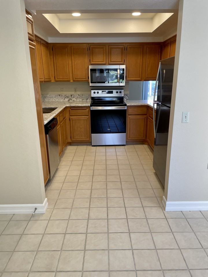 21110 George Brown Avenue - Photo 3 of 18