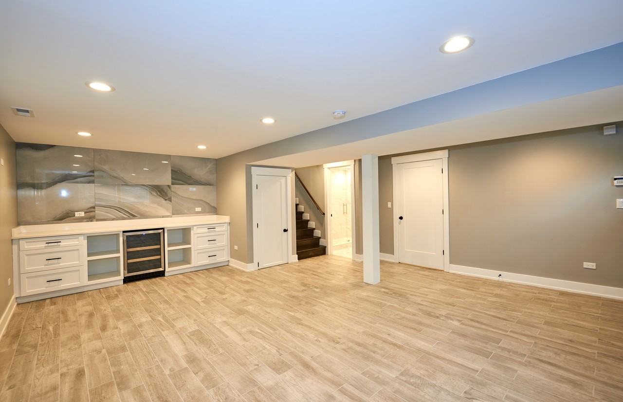 3830 W Touhy Ave #1 - Photo 3 of 16