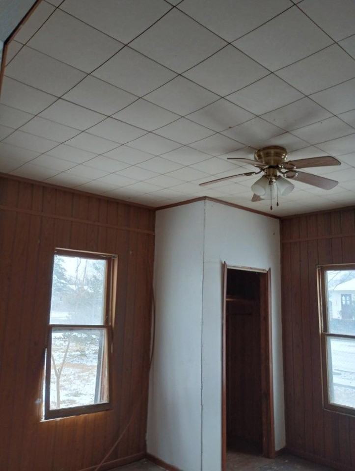 512 W Main St #NA - Photo 3 of 7