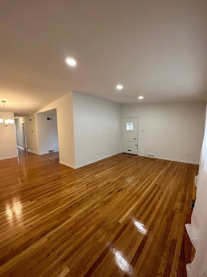 435 Rennard St #2 - Photo 5 of 16