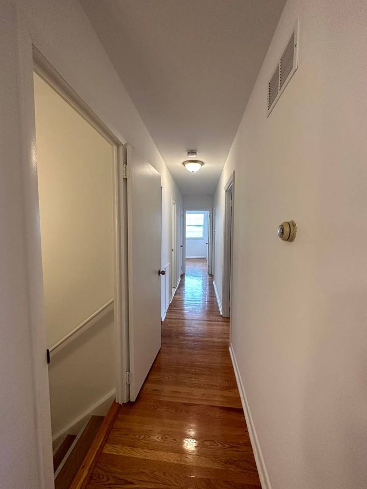 435 Rennard St #2 - Photo 6 of 16