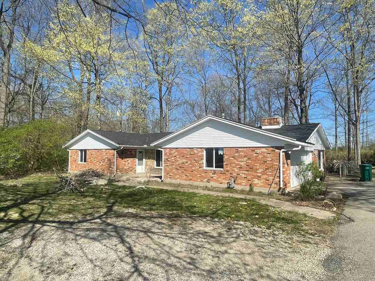 2066 Pennyroyal Rd - Photo 3 of 4